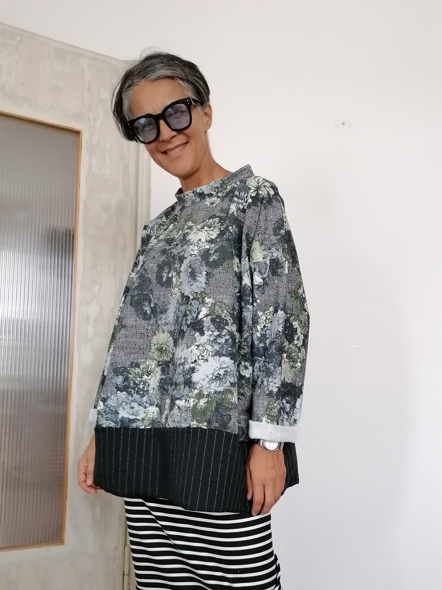 Felpa fiori e righe